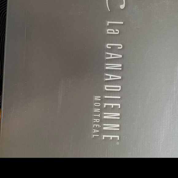 NIB La Canadienne Olive Suede Weatherproof Boots - Picture 5 of 6